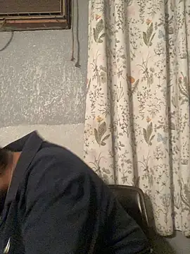 Snapshot of Miguel16i chatting on March 19, 2025, 4:25 am Miguel16i online show from March 19, 2025, 4:25 am