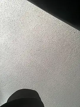 Snapshot of Miguel16i chatting on December 25, 2024, 10:16 pm Miguel16i online show from December 25, 2024, 10:16 pm