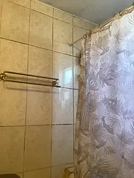 Snapshot of Miguel16i chatting on March 19, 2025, 7:27 pm Miguel16i online show from March 19, 2025, 7:27 pm