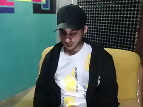 Snapshot of xxxxhotxoxo chatting on December 29, 2024, 4:05 am xxxxhotxoxo online show from December 29, 2024, 4:05 am