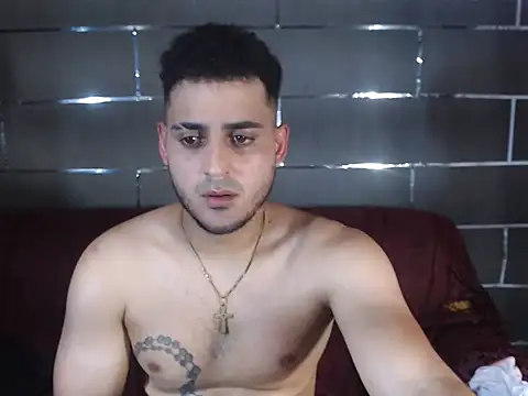xxxxhotxoxo online show from April 28, 2026, 7:29 pm