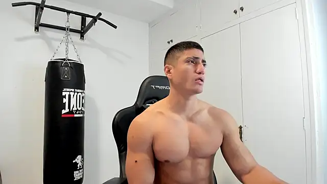 Snapshot of dan01_ chatting on March 27, 2026, 8:37 am dan01 online show from March 27, 2026, 8:37 am