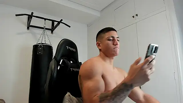 Snapshot of dan01_ chatting on March 24, 2026, 7:08 am dan01 online show from March 24, 2026, 7:08 am