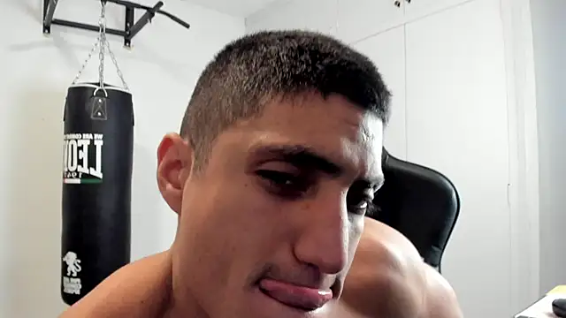 Snapshot of dan01_ chatting on February 22, 2026, 2:52 pm dan01 online show from February 22, 2026, 2:52 pm