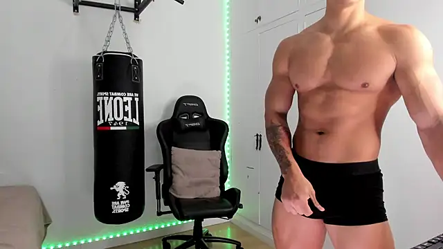 Snapshot of dan01_ chatting on April 1, 2026, 7:31 am dan01 online show from April 1, 2026, 7:31 am