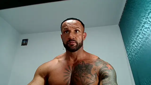 Snapshot of Magnificmuscles89 chatting on November 16, 2025, 10:35 pm Magnificmuscles89 online show from November 16, 2025, 10:35 pm