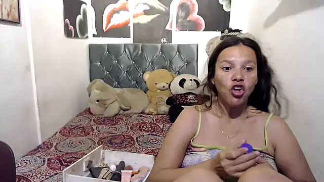 Snapshot of manzanahot9 chatting on March 20, 2025, 11:27 am manzanahot9 online show from March 20, 2025, 11:27 am