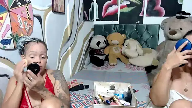 Snapshot of manzanahot9 chatting on October 6, 2025, 7:14 pm manzanahot9 online show from October 6, 2025, 7:14 pm