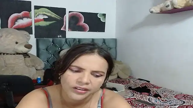 Snapshot of manzanahot9 chatting on January 19, 2025, 12:06 am manzanahot9 online show from January 19, 2025, 12:06 am