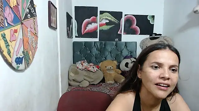 Snapshot of manzanahot9 chatting on March 22, 2025, 1:43 am manzanahot9 online show from March 22, 2025, 1:43 am