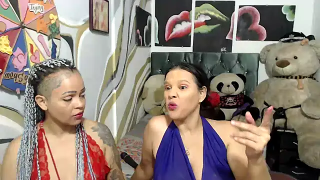 manzanahot9 online show from November 9, 2025, 10:19 am