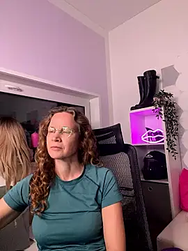 Snapshot of AnnikaRose chatting on January 10, 2026, 7:53 pm AnnikaRose online show from January 10, 2026, 7:53 pm