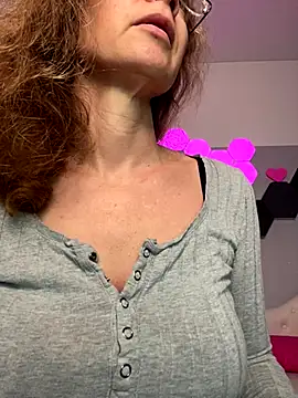 Snapshot of AnnikaRose chatting on December 21, 2025, 6:26 am AnnikaRose online show from December 21, 2025, 6:26 am