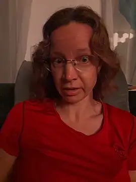 Snapshot of AnnikaRose chatting on December 1, 2025, 6:47 am AnnikaRose online show from December 1, 2025, 6:47 am