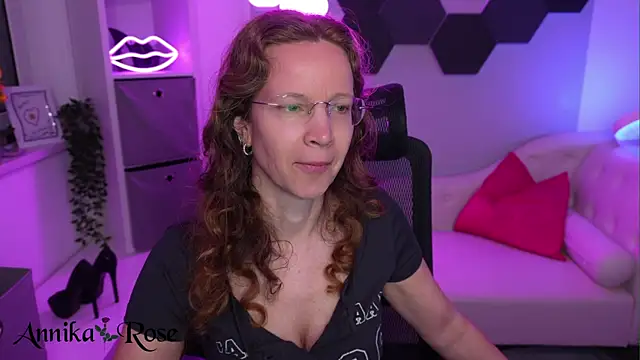 AnnikaRose online show from March 20, 2026, 6:47 am