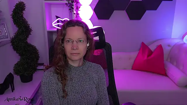 Snapshot of AnnikaRose chatting on February 5, 2026, 8:32 am AnnikaRose online show from February 5, 2026, 8:32 am