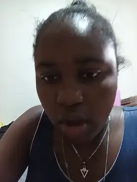 Snapshot of sweet_vine chatting on August 9, 2026, 1:28 pm sweet vine online show from August 9, 2026, 1:28 pm