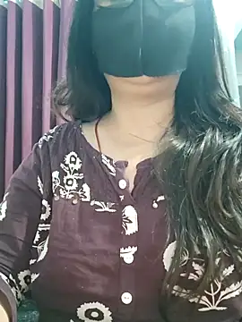 Aishwaryaa 69 online show from May 17, 2026, 2:00 am