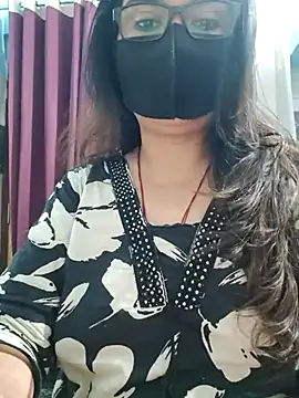 Aishwaryaa 69 online show from June 18, 2026, 1:48 am