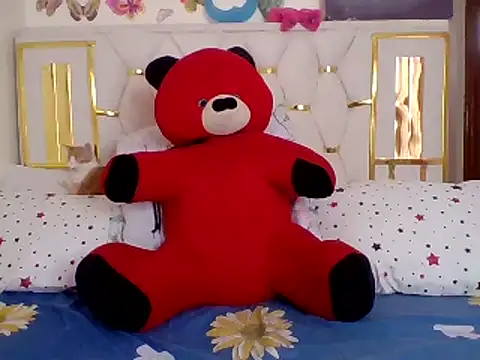 Pretty vw online show from February 3, 2025, 12:14 pm