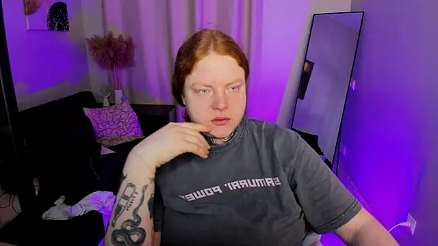 Snapshot of Cassie_xKiss chatting on April 5, 2026, 8:37 pm Cassie xKiss online show from April 5, 2026, 8:37 pm