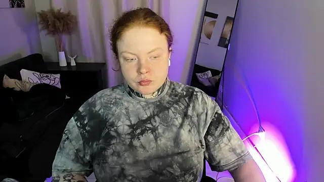 Snapshot of Cassie_xKiss chatting on April 14, 2026, 5:34 am Cassie xKiss online show from April 14, 2026, 5:34 am