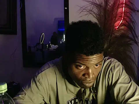 Snapshot of elnigga21 chatting on April 12, 2026, 3:43 am elnigga21 online show from April 12, 2026, 3:43 am