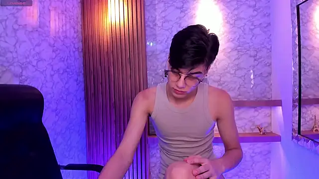 Snapshot of Gerony_ chatting on December 20, 2025, 5:32 am Gerony online show from December 20, 2025, 5:32 am