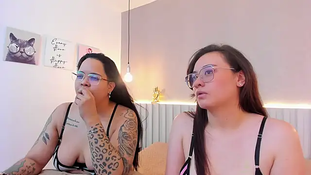Snapshot of naughtylesbians__ chatting on March 5, 2025, 3:08 am naughtylesbians online show from March 5, 2025, 3:08 am