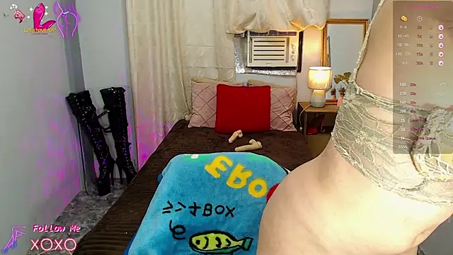 Snapshot of UnforgetableSupira chatting on February 10, 2025, 11:34 pm UnforgetableSupira online show from February 10, 2025, 11:34 pm