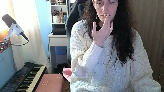 Snapshot of MemiKouki chatting on March 12, 2026, 4:33 pm MemiKouki online show from March 12, 2026, 4:33 pm