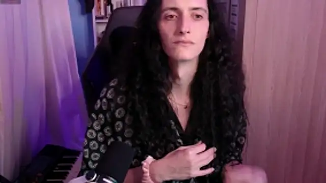 Snapshot of MemiKouki chatting on March 25, 2026, 11:36 pm MemiKouki online show from March 25, 2026, 11:36 pm