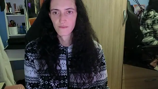 Snapshot of MemiKouki chatting on April 14, 2026, 3:39 pm MemiKouki online show from April 14, 2026, 3:39 pm