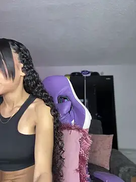 Miaa love6969 online show from May 9, 2026, 12:03 am