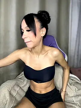 Miaa love6969 online show from October 22, 2025, 11:14 pm