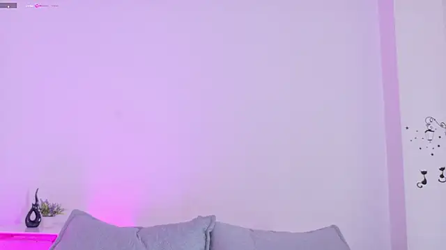 ayheleensexygirl1 online show from June 12, 2026, 8:28 pm
