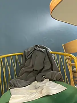 Snapshot of Lami_Mi chatting on January 15, 2026, 8:51 am Lami Mi online show from January 15, 2026, 8:51 am