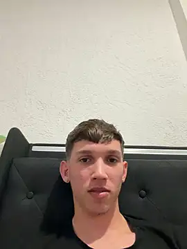 Jose rz online show from December 20, 2025, 8:01 pm