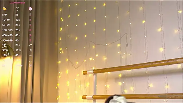 Snapshot of Elation_Evy chatting on February 19, 2026, 12:51 am Elation Evy online show from February 19, 2026, 12:51 am