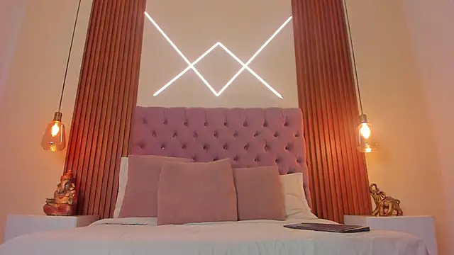 Snapshot of Sophia_turneer chatting on March 7, 2026, 12:28 am Sophia turneer online show from March 7, 2026, 12:28 am