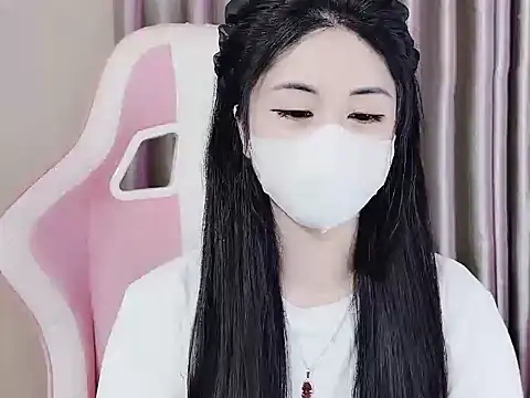 Snapshot of _Lygn__ chatting on March 21, 2025, 5:34 pm Lygn online show from March 21, 2025, 5:34 pm