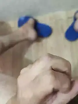 ssikerek23 online show from September 24, 2025, 4:13 pm