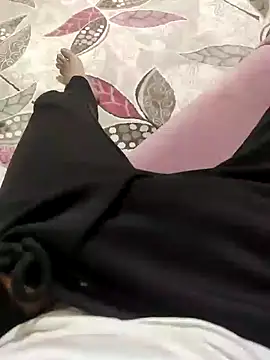 ssikerek23 online show from November 16, 2025, 3:22 am