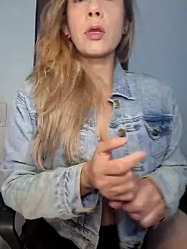 Snapshot of FREYJA- chatting on March 29, 2026, 7:15 pm FREYJA- online show from March 29, 2026, 7:15 pm