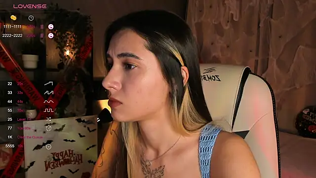 Snapshot of DarlaLike chatting on October 25, 2025, 3:49 am DarlaLike online show from October 25, 2025, 3:49 am