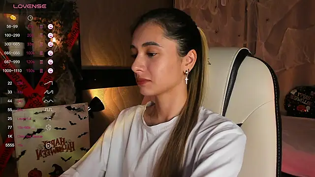 Snapshot of DarlaLike chatting on October 24, 2025, 3:49 am DarlaLike online show from October 24, 2025, 3:49 am