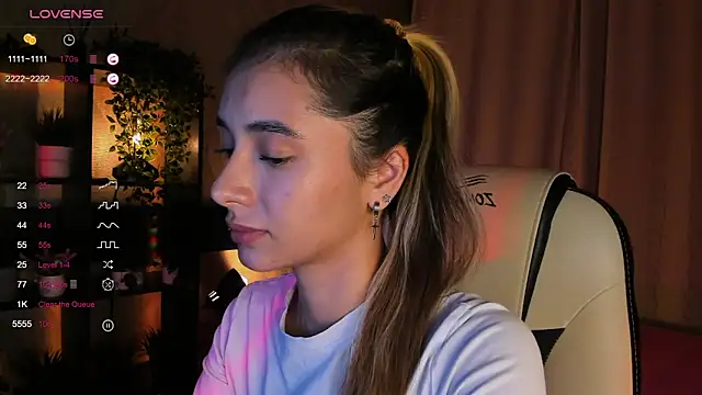 Snapshot of DarlaLike chatting on September 9, 2025, 4:00 am DarlaLike online show from September 9, 2025, 4:00 am