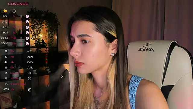 Snapshot of DarlaLike chatting on October 11, 2025, 3:40 am DarlaLike online show from October 11, 2025, 3:40 am