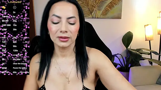 veronika naughty online show from May 12, 2026, 1:50 pm