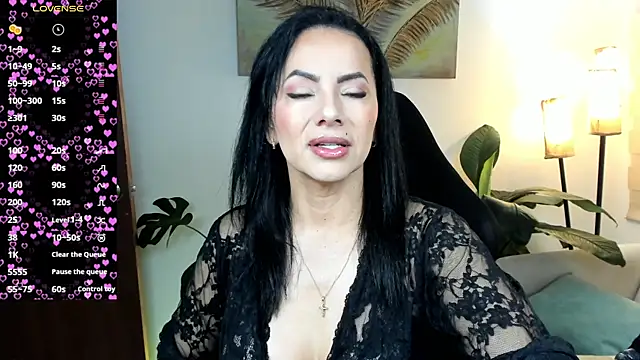 veronika naughty online show from May 19, 2026, 1:51 pm